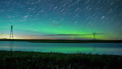 Canadian photographer captures breathtaking time-lapse of aurora borealis