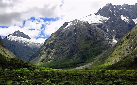 New Zealand - Mountains Wallpaper