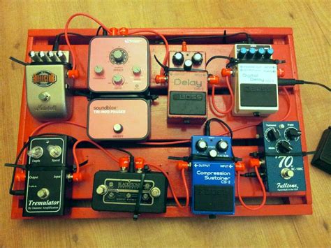 10 Macam Efek Pedal untuk Gitar Listrik