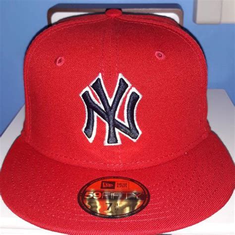 Anyone know where i can get the red yankee cap Fred Durst wore? Cant ...