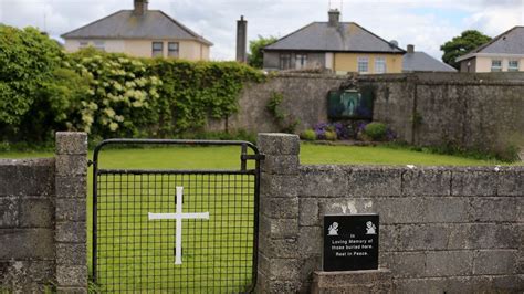 Mass grave of hundreds of babies to be excavated in Ireland | World ...