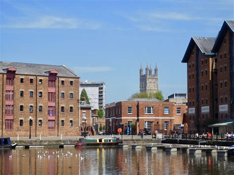 https://flic.kr/p/TxjTHT | Gloucester Quays and Cathedral Gloucester ...