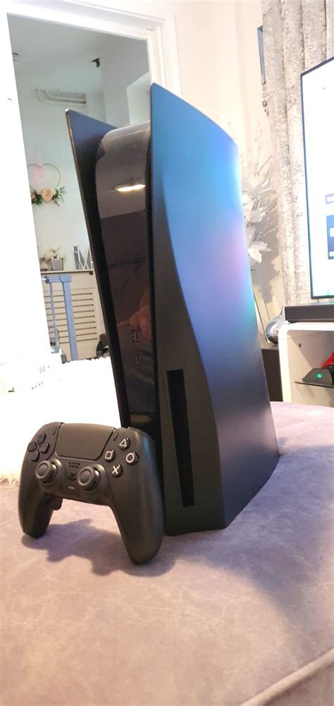 My dads Black PS5 with a custom Duelsense : r/playstation