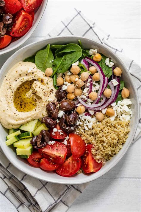 Mediterranean Hummus Bowl {Vegan Freindly} | FeelGoodFoodie