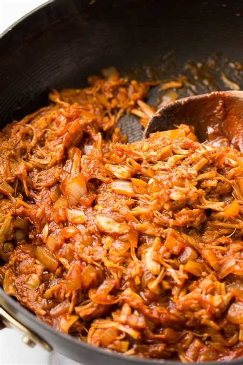 BBQ Jackfruit Pulled "Pork" - Nora Cooks