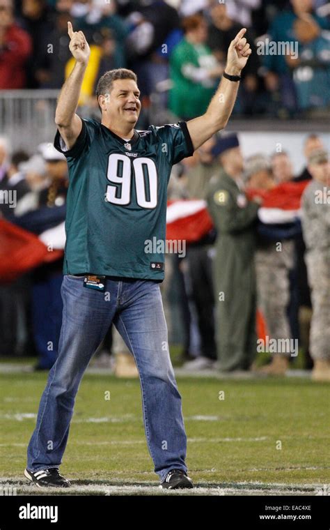 November 10, 2014: ESPN and former Philadelphia Eagles Mike Golic leads ...