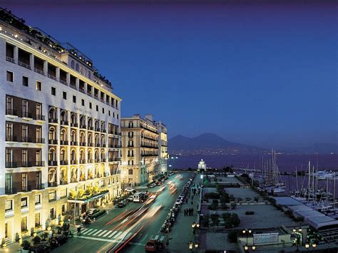 Grand Hotel Vesuvio, Naples, Italy - Hotel Review - Condé Nast Traveler