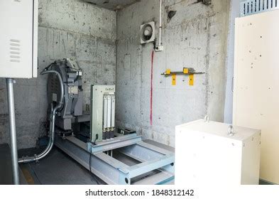 Machine Control Room Passenger Elevator On Stock Photo 1848312142 ...