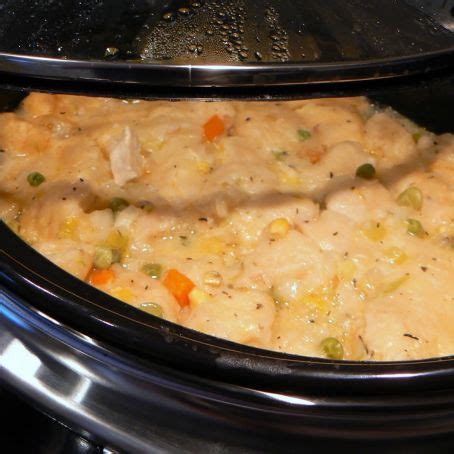 Slow Cooker Chicken and Biscuits Recipe - (3/5)