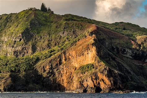 Pitcairn Island | Pitcairn Island at sunset. Home of the des… | Flickr