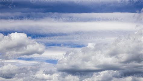 beautiful blue sky 9417267 Stock Photo at Vecteezy