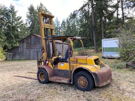 Lot # 296 - Old HYSTER Industrial Size Forklift - (Works - See Video ...