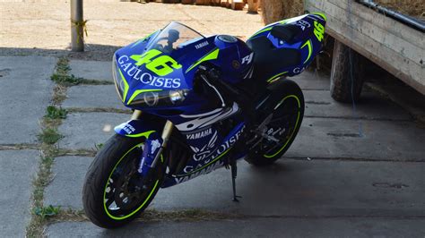 YAMAHA R1 (RN12) "Valentino Rossi" GAULOISES Design Folienset ...