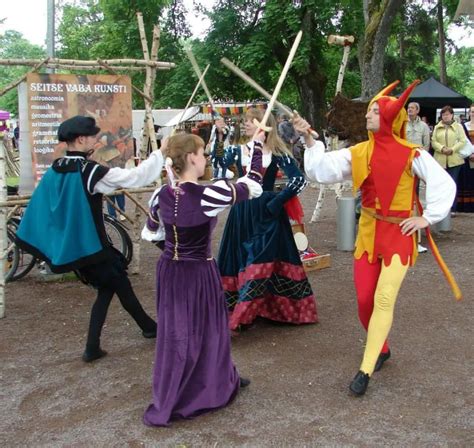 Medieval Dance | Ultimate guide of Castles, Kings, Knights & more ...