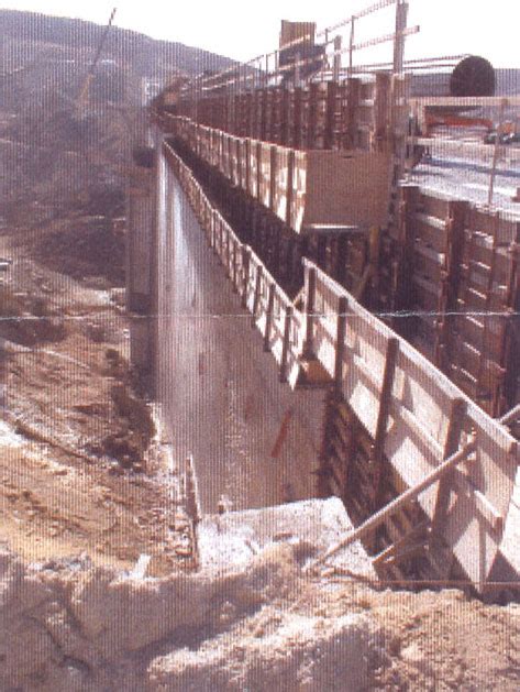 North Americas tallest roller-compacted dam rises in San Diego - The ...