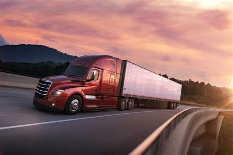 Daimler Showcases Its Most Avanced Truck Ever, The Freightliner ...