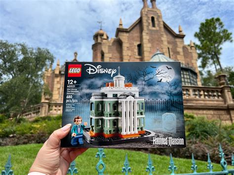 New The Haunted Mansion LEGO Set Arrives at Walt Disney World - WDW ...