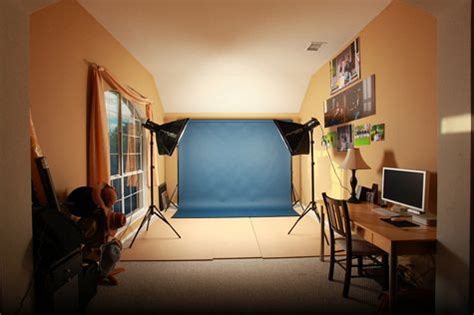 6 Tips for Setting Up a Home Photography Studio (with lighting and ...