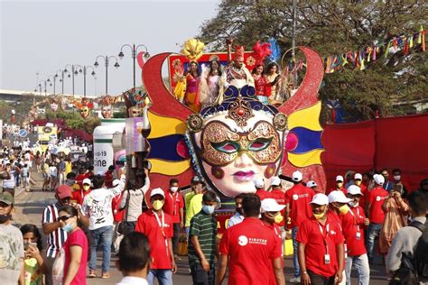 Goa ushers in colourful Carnival festival - The Statesman