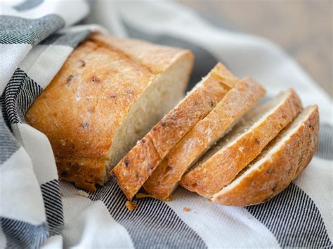 How To Successfully Freeze Bread So That It Stays Fresh - Homemaking ...