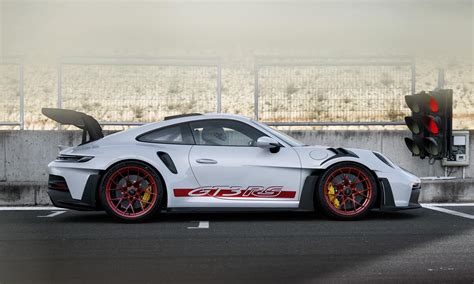 992 Porsche 911 GT3 RS Debuts With Wild Aero - Double Apex