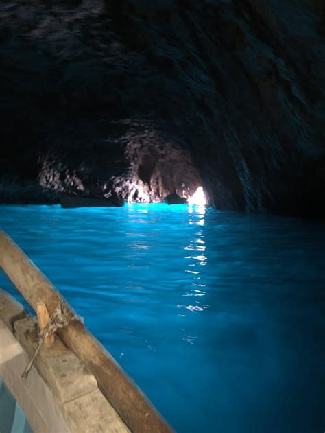 Blue grotto, Capri, Italy. : r/travel