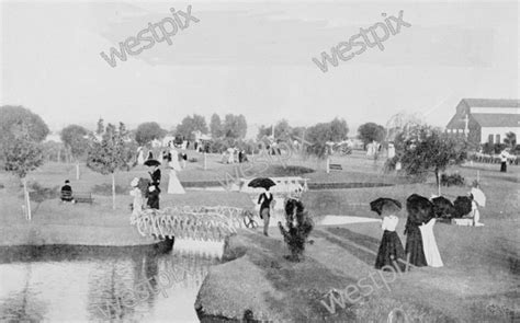 AN OLD PHOTO OF QUEEN'S GARDENS IN EAST PERTH | WestPix