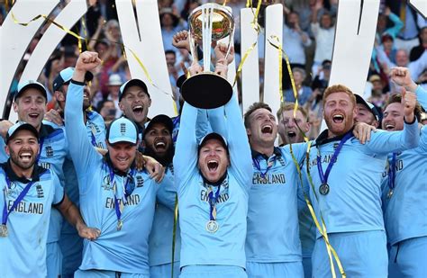 Eoin Morgan lifts the World Cup trophy after a thrilling final at Lord ...