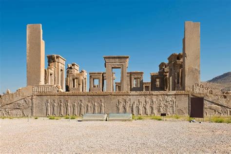 Persepolis Iran | explore this famous ancient city - Odyssey travellers ...