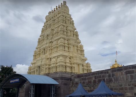 Sri Mallikarjuna Jyotirlinga, Srisailam, Andhra Pradesh - Sannidhi The ...