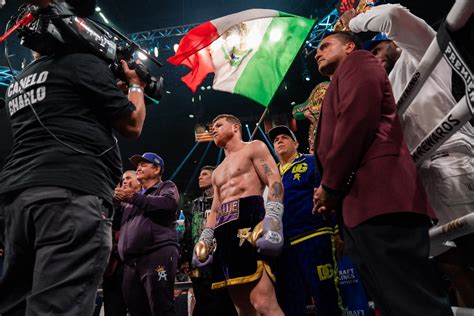 Does Canelo Alvarez Fear Losing To David Benavidez? - Boxing News 24