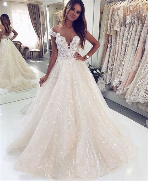 18+ Best Wedding Dresses With Sparkly