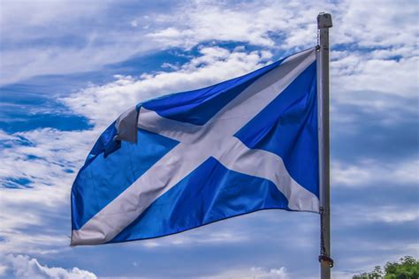 Scottish Flags, Symbols and Icons to Look Out For | Mackays Hotel