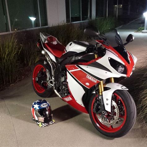 50th Anniversary model with red seat and wheels | Yamaha r1, Bmw ...