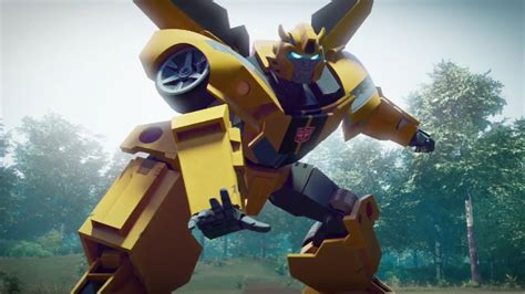 Transformers: EarthSpark Keeps Bumblebee In The Spotlight | Den of Geek