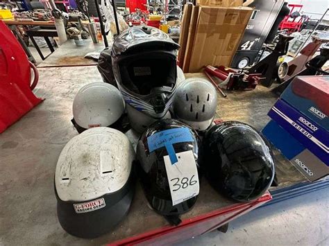 9 Pit Crew Helmets - Iron Horse Auction Company