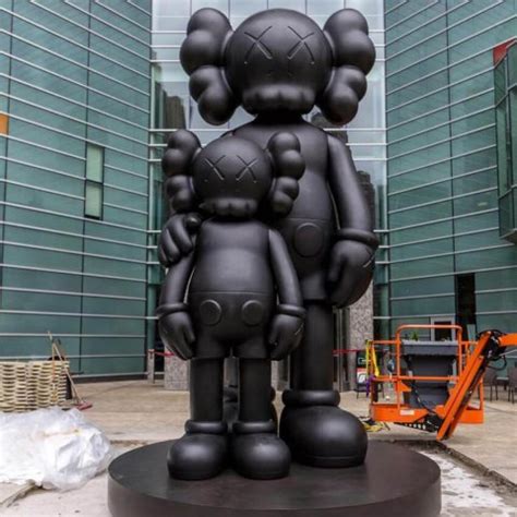 Life Life Size Kaws Sculpture for Sale, Home and Garden Decoration