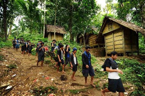 Asal Usul Suku Badui dan Adat Istiadatnya - SOSKITA