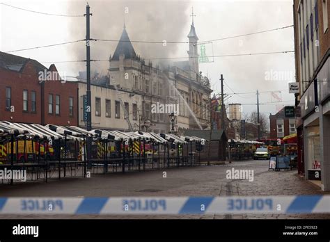 Loughborough, Leicestershire, UK. 15th March 2023. Fire Fighters tackle ...