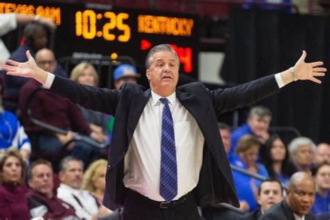 Calipari talks UK's elephant | Northwest Arkansas Democrat-Gazette