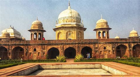 Know Your Monument: ‘Taj of Haryana’,the Tomb of Sheikh Chilli ...