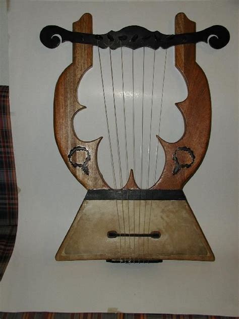 The kithara was the premier musical instrument of ancient Rome and was ...