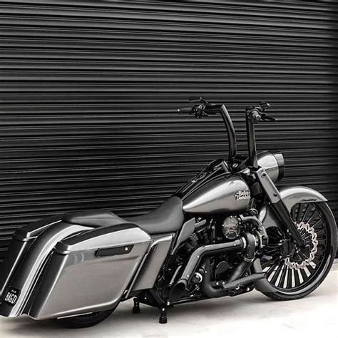 custom road king bagger - Nubia Castellanos