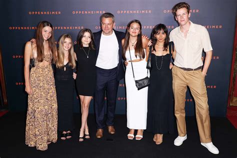 Matt Damon Makes Rare Appearance with Daughters at Premiere: Photo