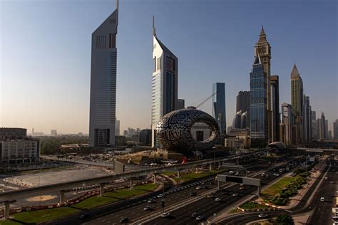 UAE Halts New Visas for Citizens of 13 Mostly Muslim Countries - Bloomberg