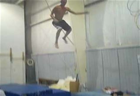 Trampoline double backflip fail. Broken back? - Video | eBaum's World