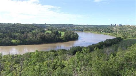 Water levels dropping on North Saskatchewan River - Edmonton - CBC News