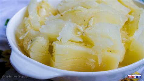 Cuban Recipes | Yuca with Garlic Sauce