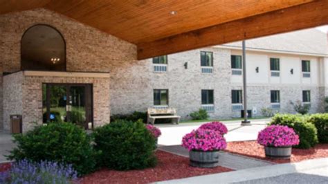 All Seasons Hotel & Resort | Michigan