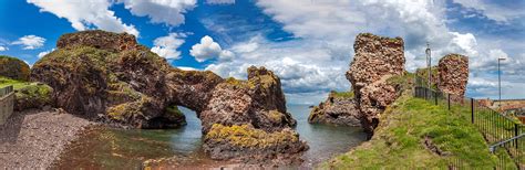 Dunbar Castle | Castle in Dunbar, East Lothian | Stravaiging around ...